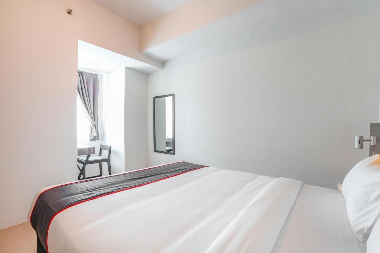 Super Oyo Collection O 16 Vittoria Residence Джакарта Екстер'єр фото